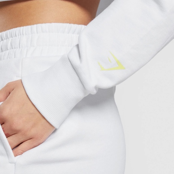 NWOT EMBROIDERED GRAPHIC CROPPED HOODIE - Picture 6 of 7